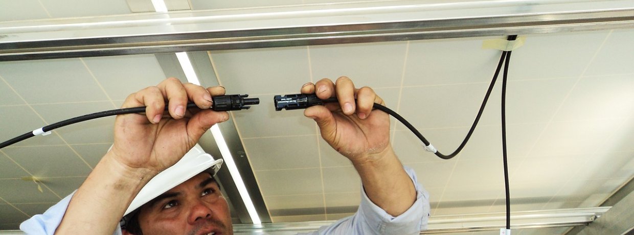 Housecall Pro vs ServiceTitan Comparison & Analysis 